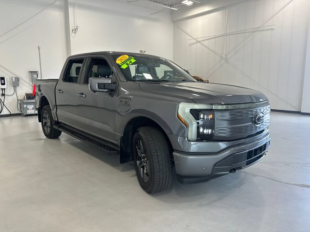 Used 2022 Ford F150 Lightning Lariat AWD/4WD image 3