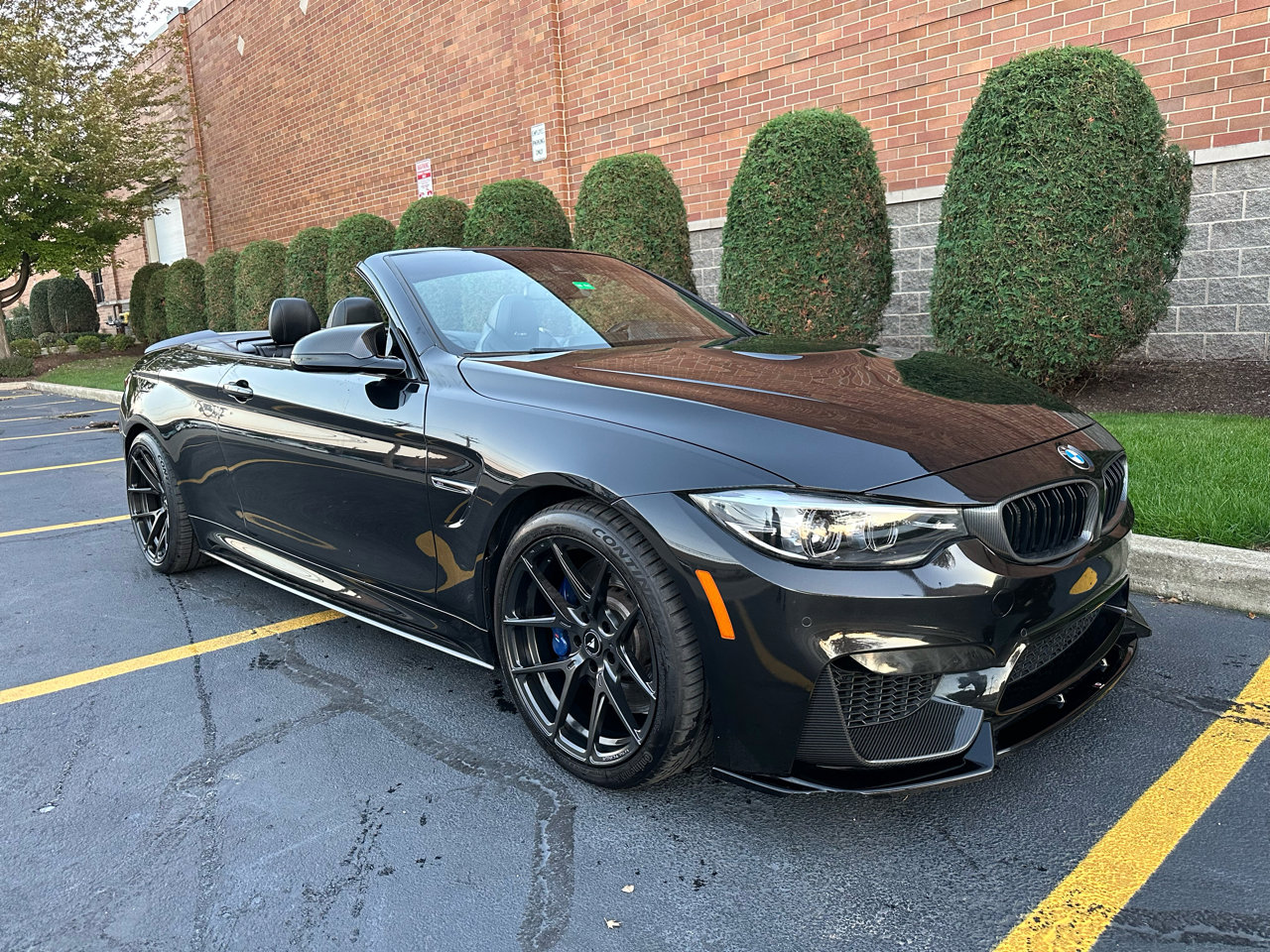 Used 2020 BMW M4 Convertible image 27