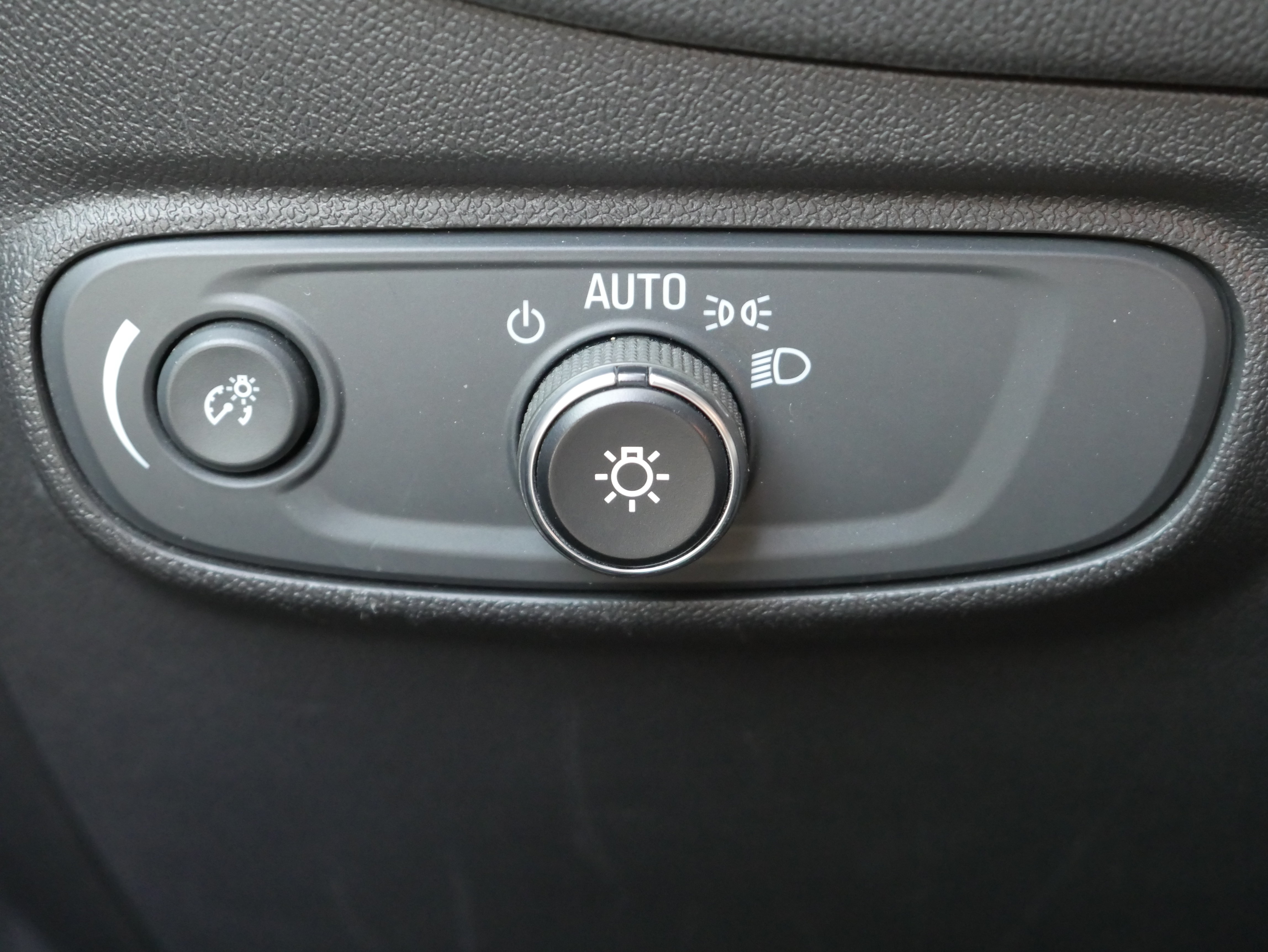 Certified 2020 Chevrolet Equinox LT AWD/4WD image 28