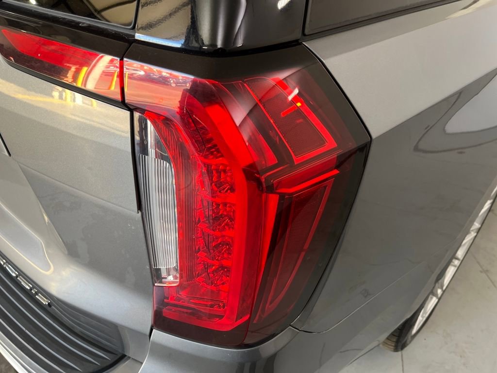 Used 2021 GMC Yukon Denali w/ Denali Premium Package image 76