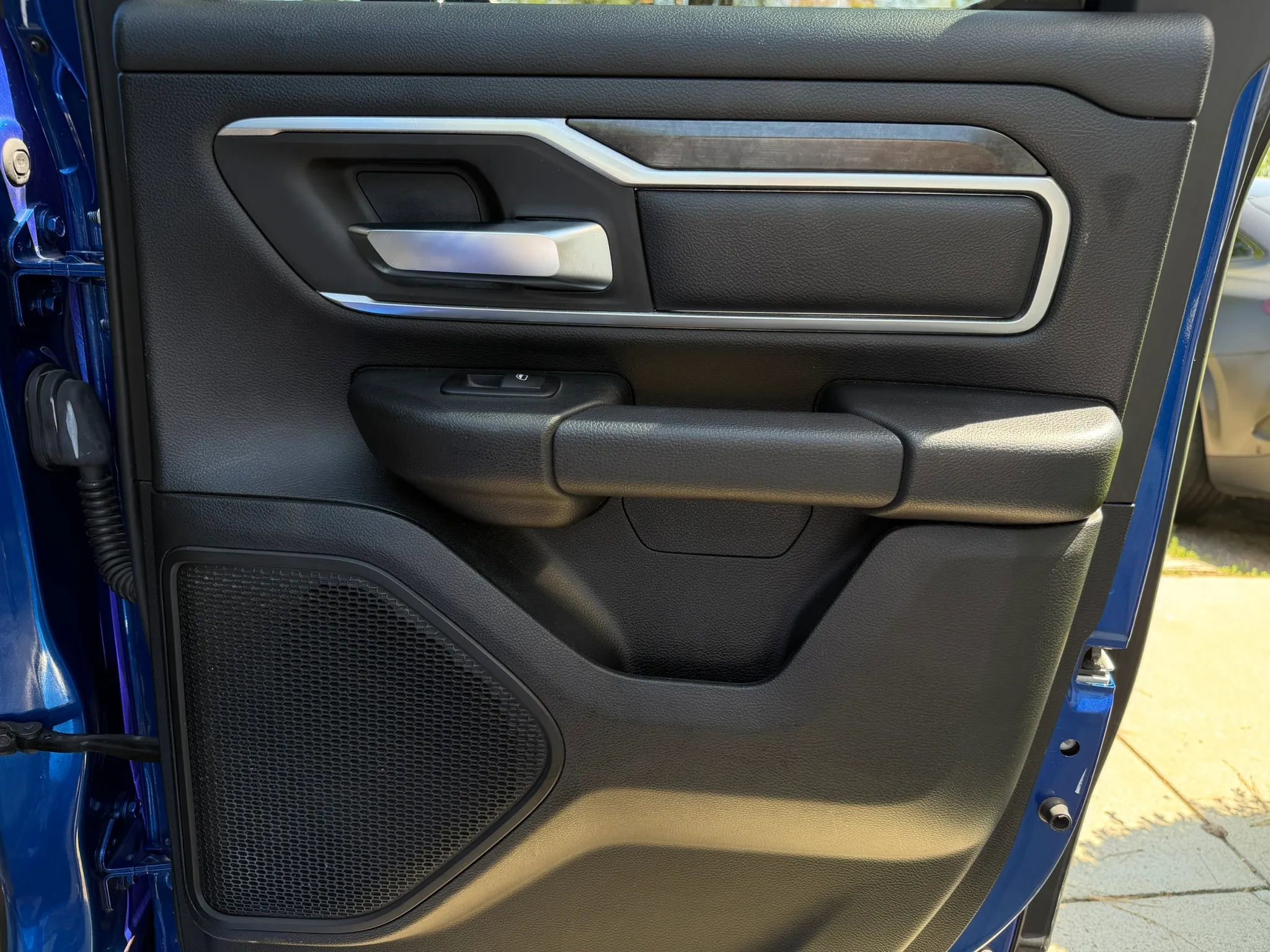Used 2019 RAM 1500 Big Horn AWD/4WD image 11