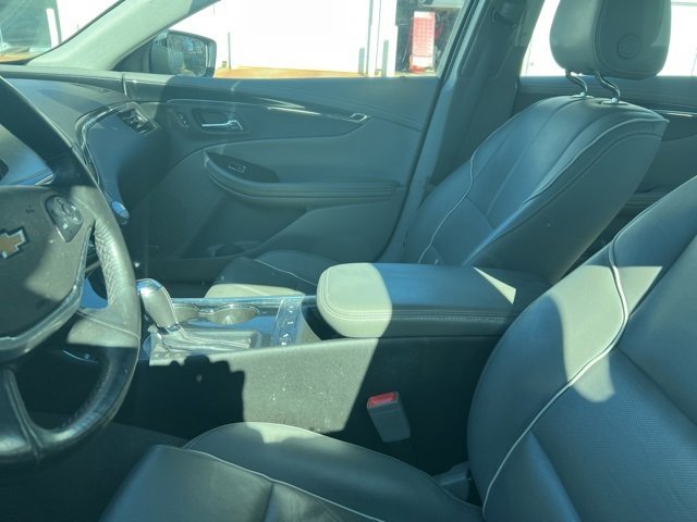Used 2019 Chevrolet Impala Premier w/ Premier Convenience Package image 5