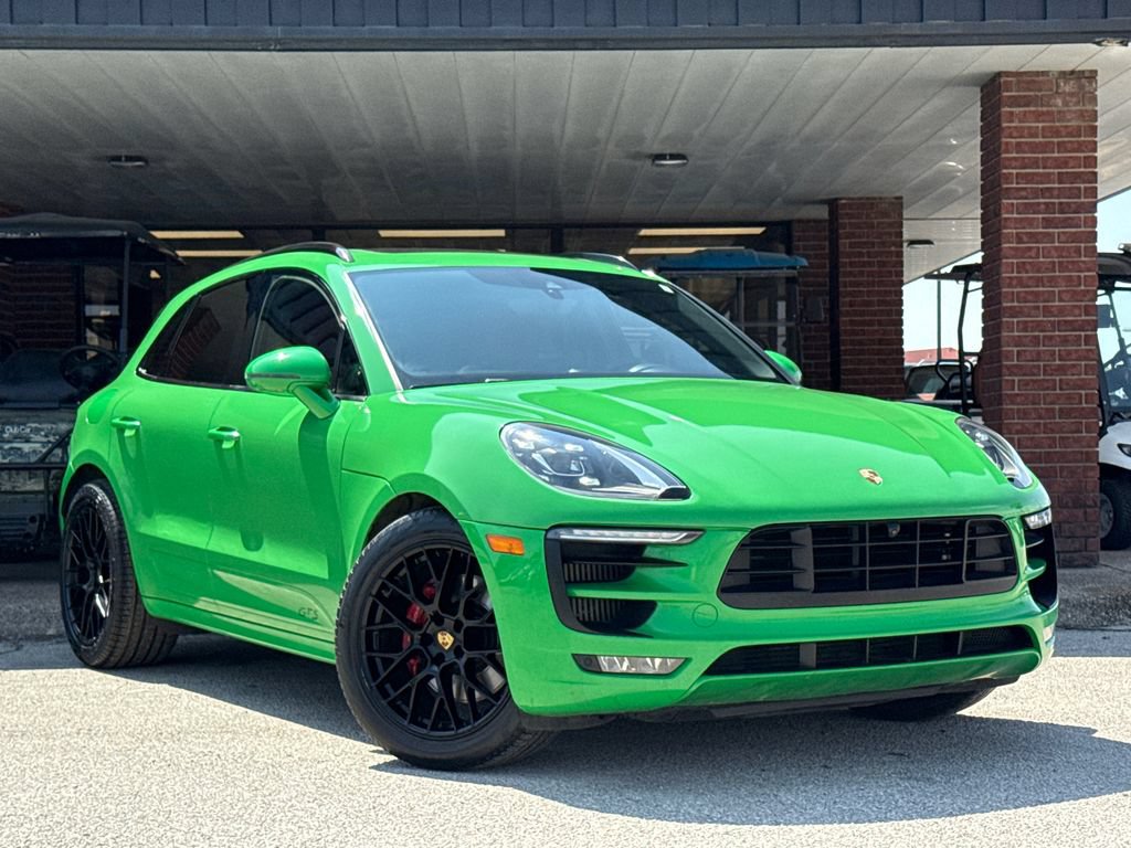 Used 2018 Porsche Macan GTS AWD/4WD image 1