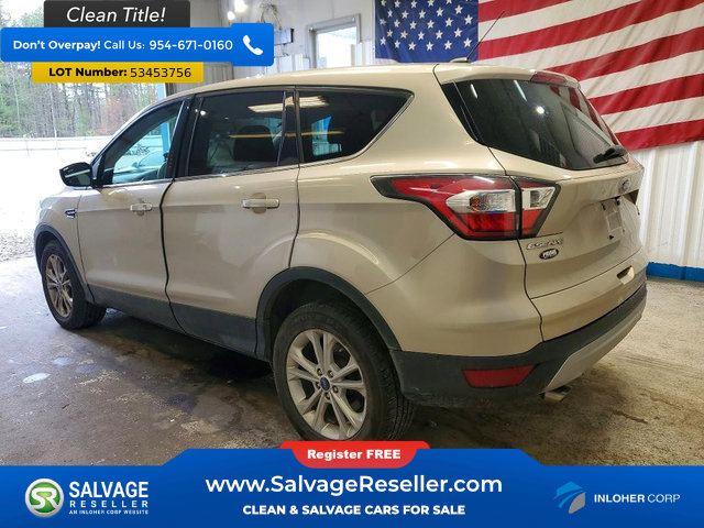 Used 2017 Ford Escape SE AWD/4WD image 3