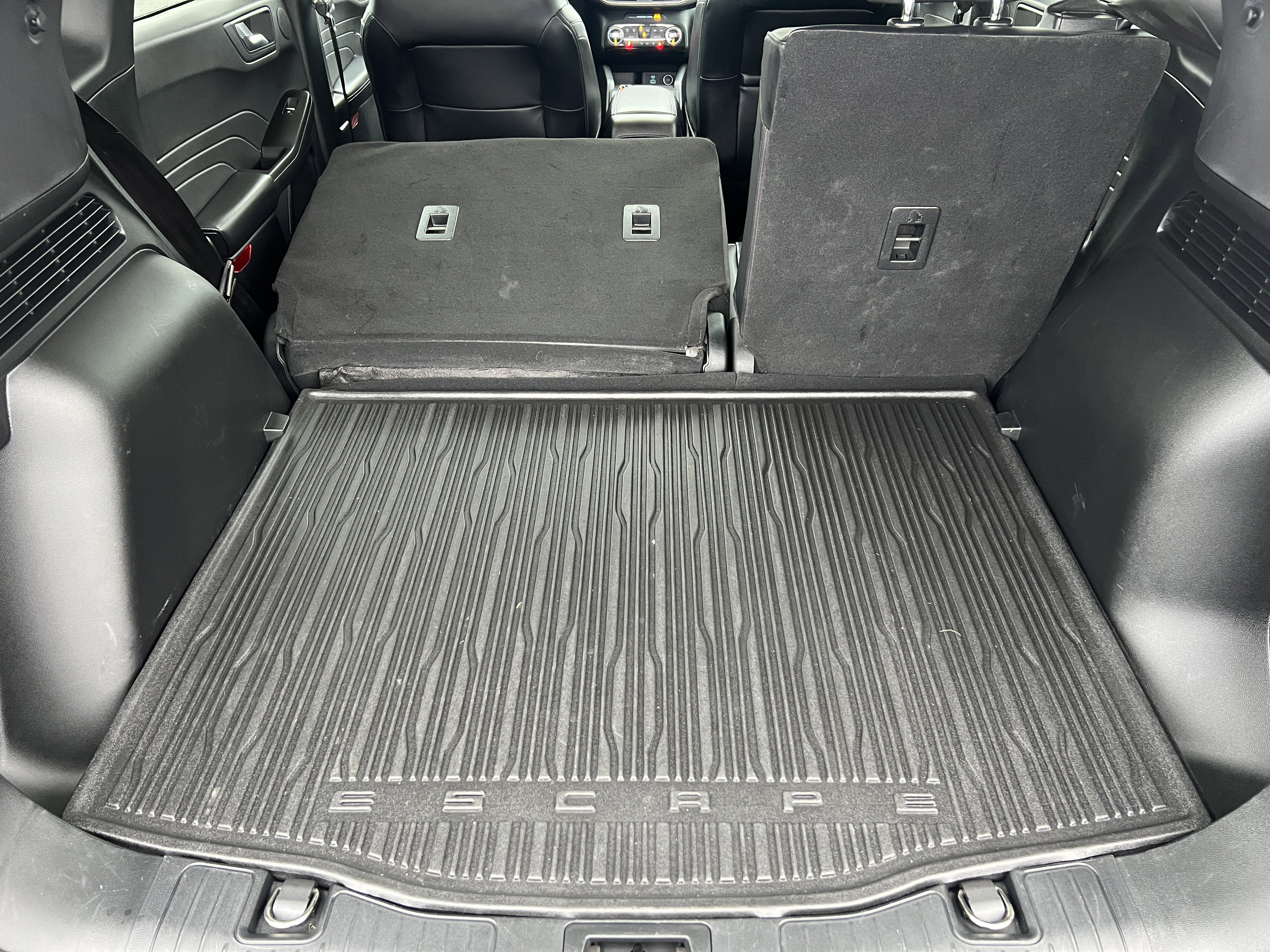 Used 2021 Ford Escape SEL w/ Technology Package image 19