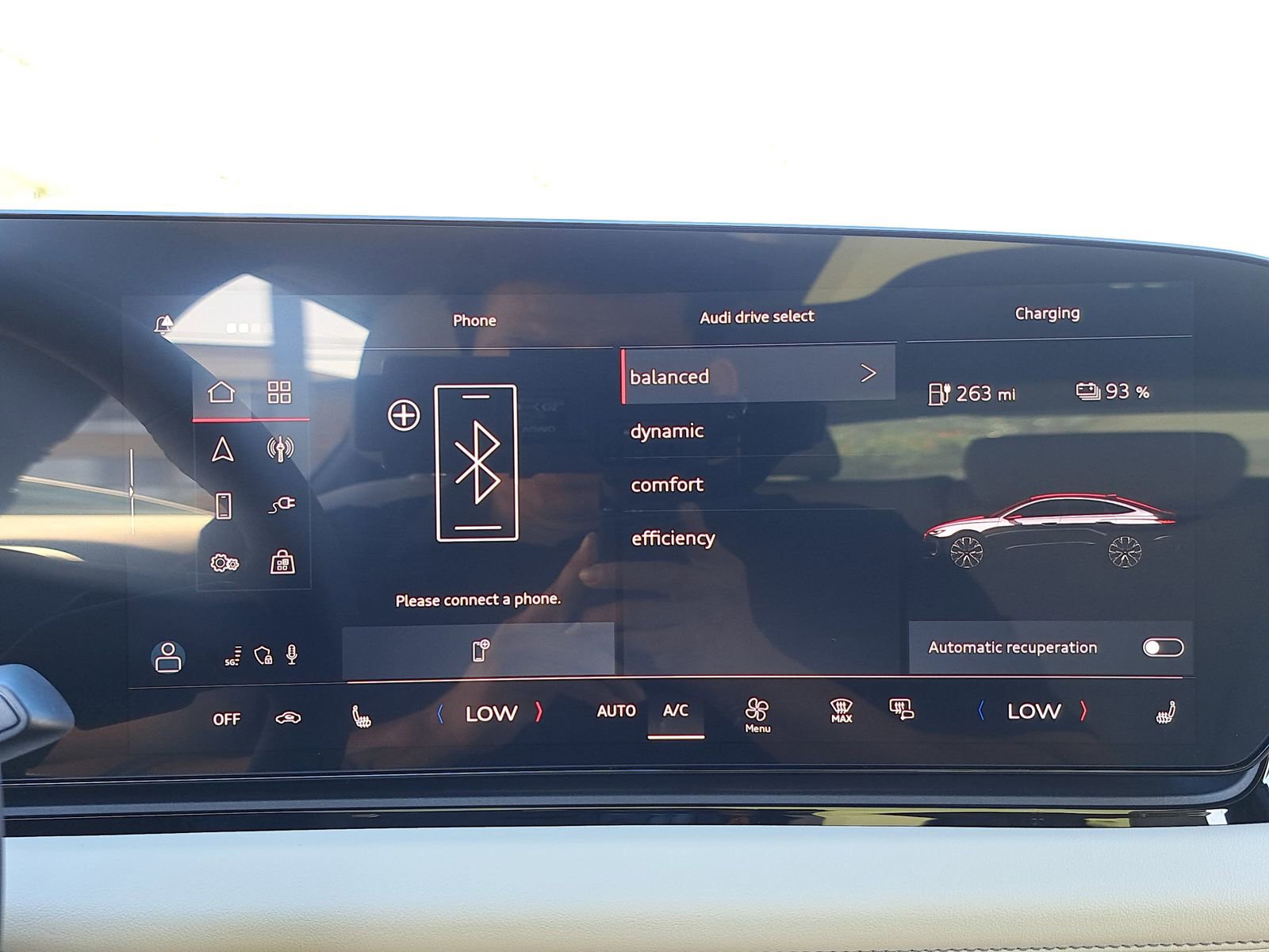 New 2025 Audi A6 e-tron Premium image 25