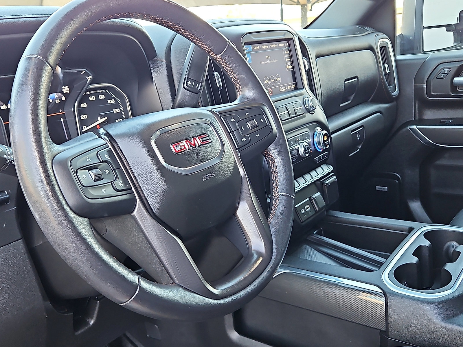 Used 2021 GMC Sierra 2500 AT4 w/ AT4 Premium Plus Package image 14