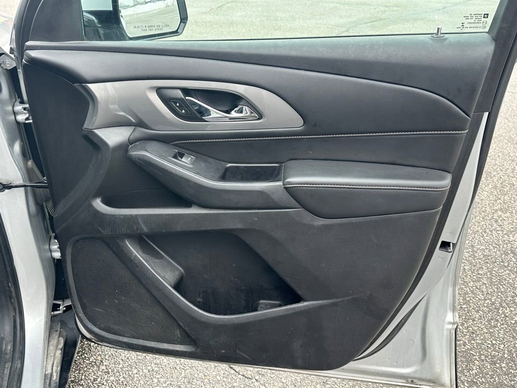 Used 2019 Chevrolet Traverse LT image 21