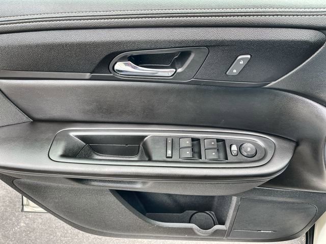 Certified 2015 Chevrolet Traverse LT w/ Traveler's Package image 24