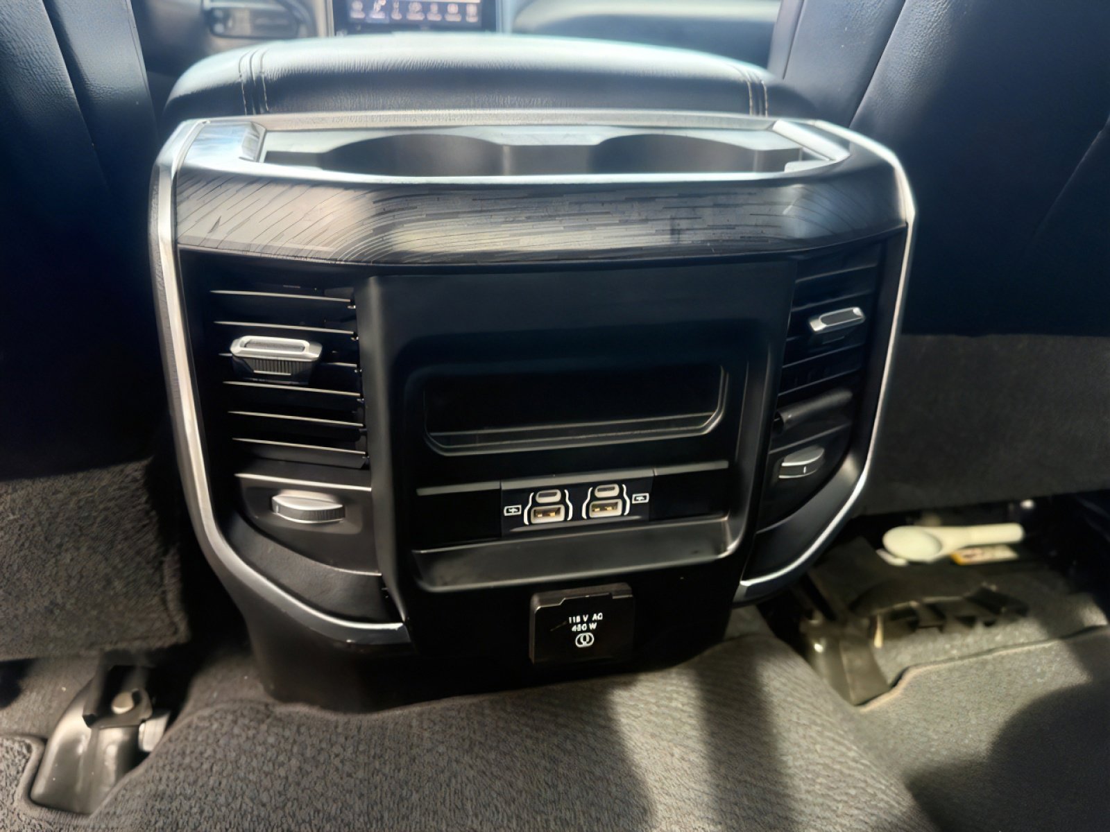 Used 2024 RAM 2500 Laramie w/ Sport Appearance Package image 16