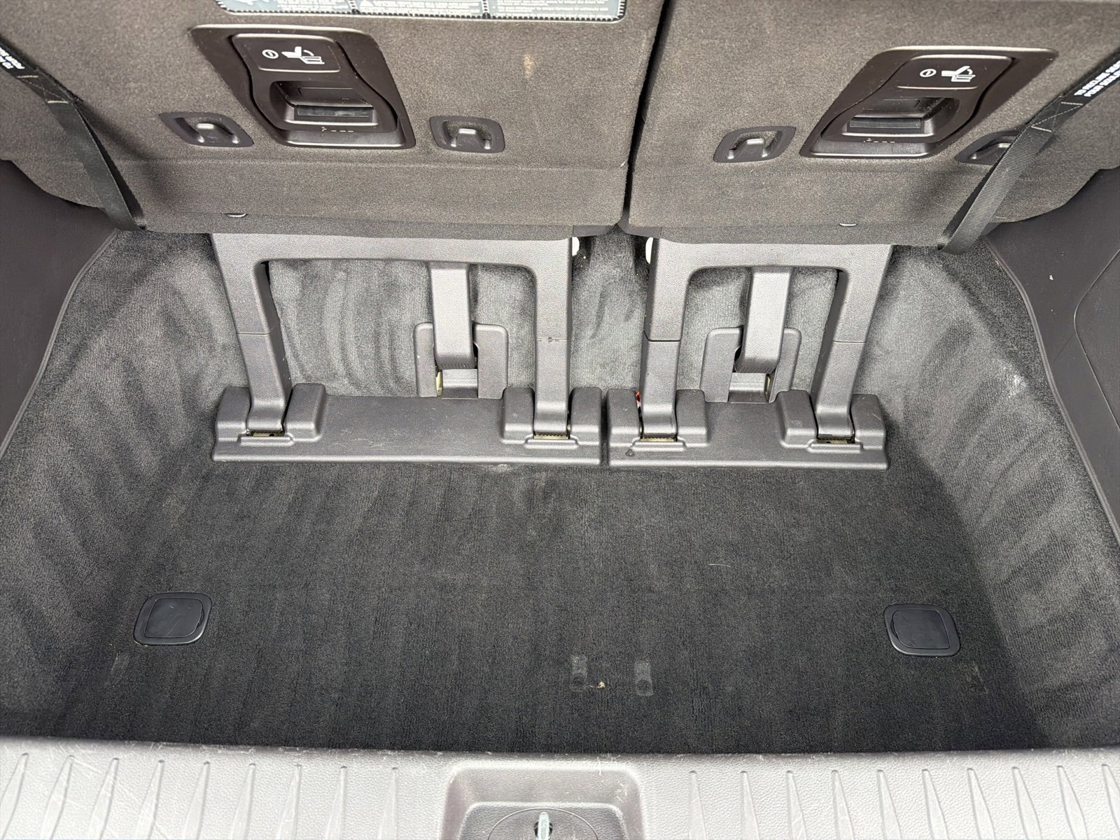 Used 2024 Kia Carnival SX Prestige image 5