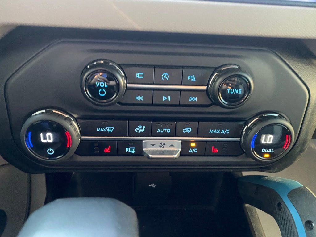 Used 2023 Ford Bronco Wildtrak image 21