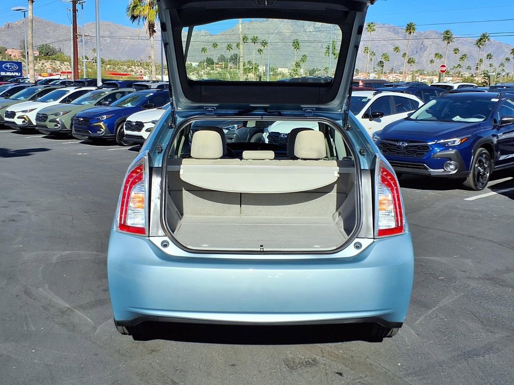 Used 2014 Toyota Prius Three image 16