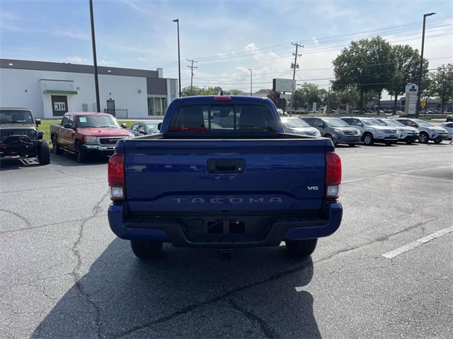 Used 2022 Toyota Tacoma SR5 image 5