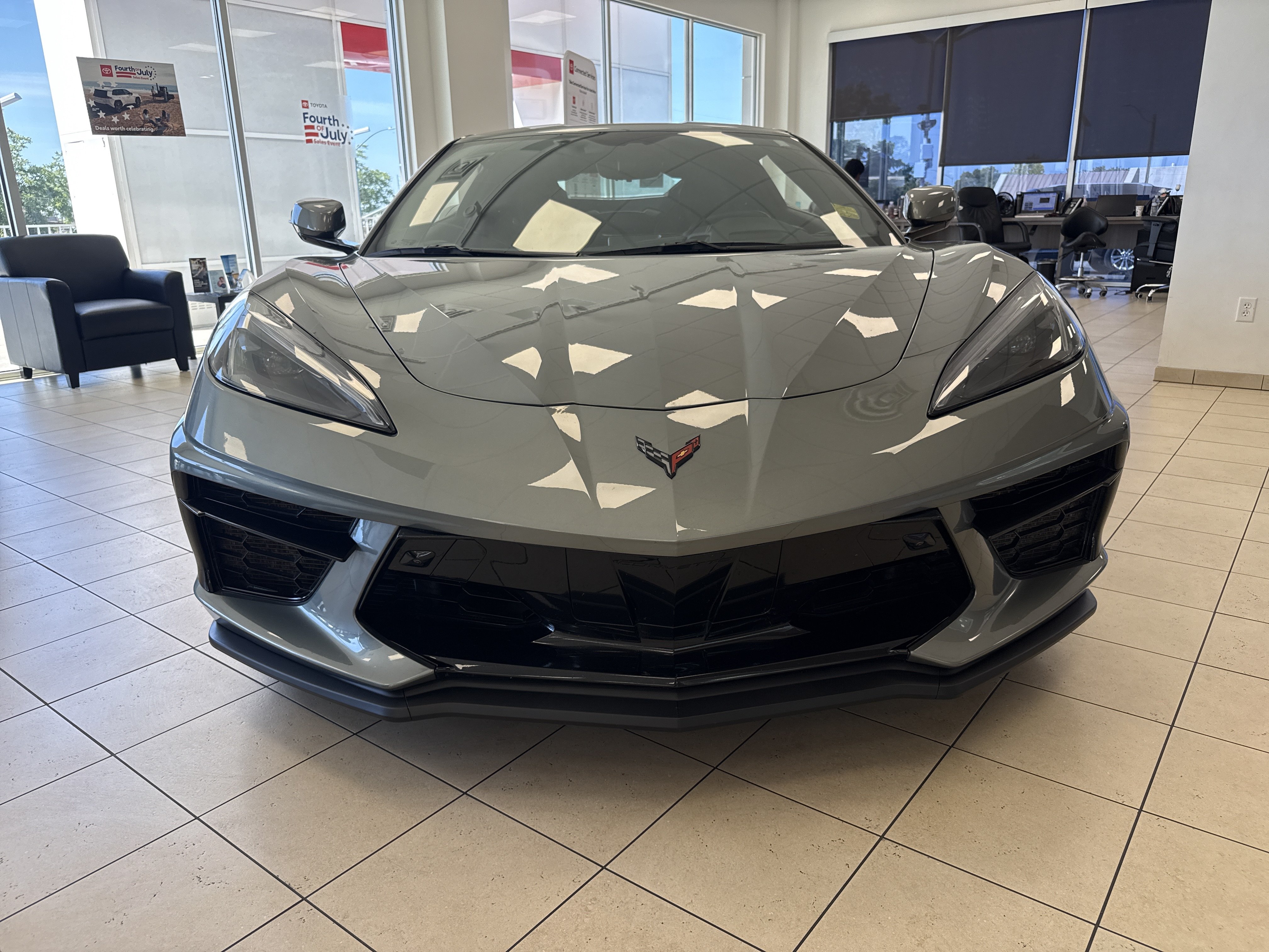 Used 2022 Chevrolet Corvette Stingray Premium Cpe w/ Z51 Performance Package RWD image 8