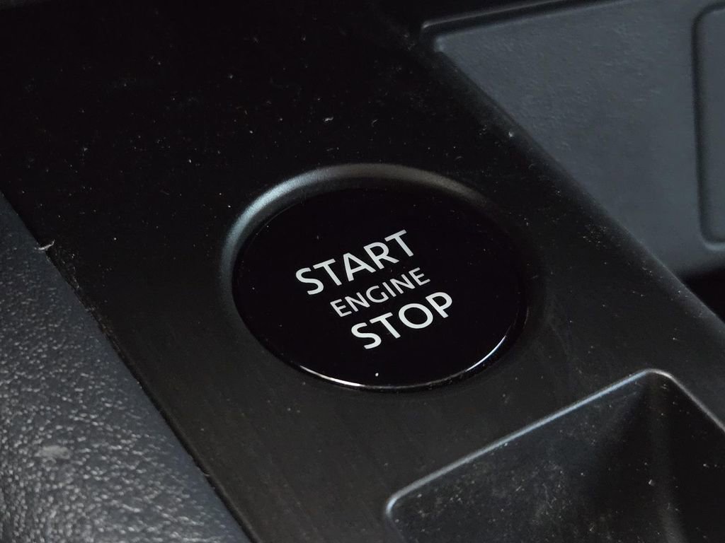 New 2026 Nissan Kicks S image 27