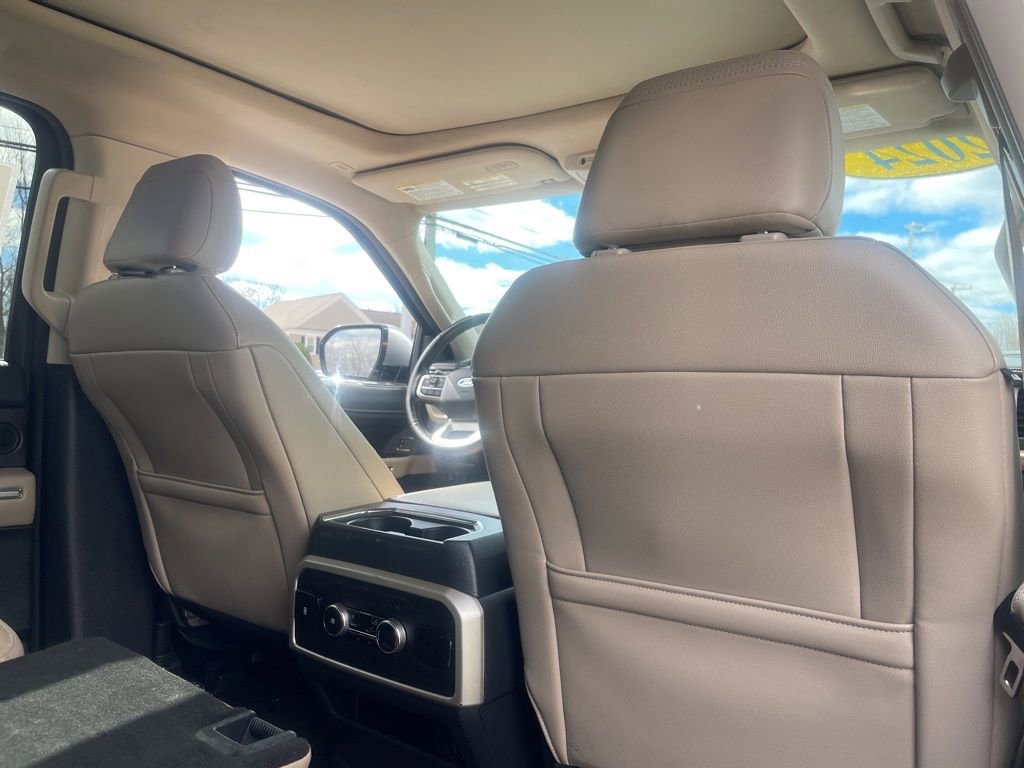 Used 2024 Ford Expedition Limited image 22