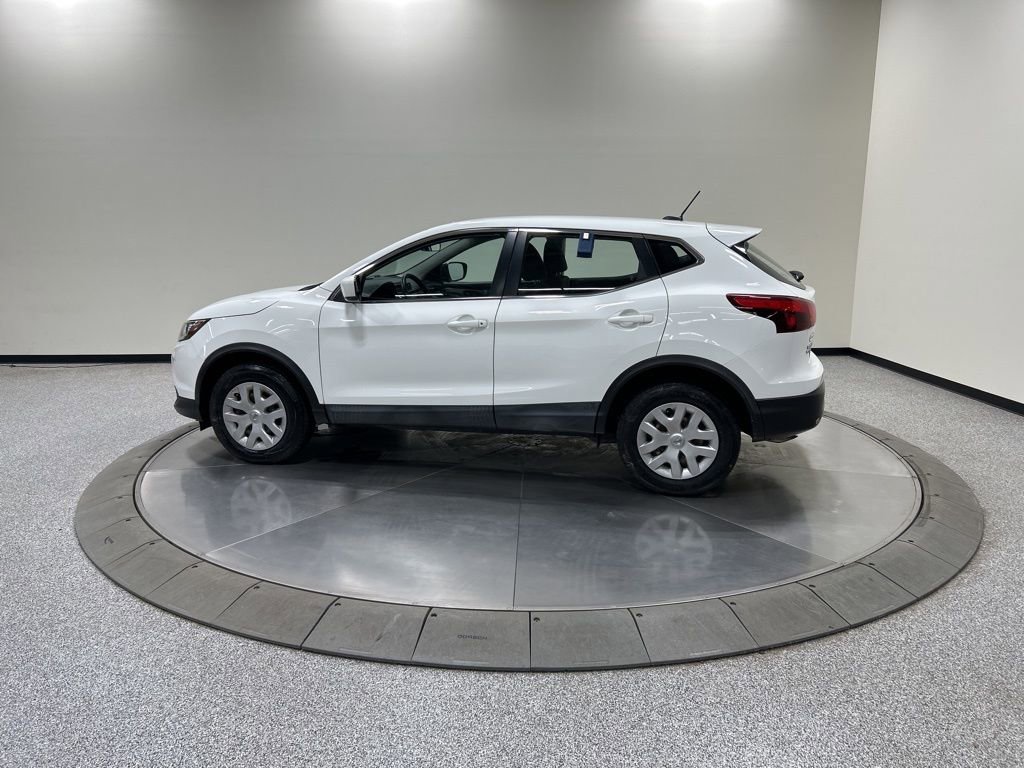 Used 2019 Nissan Rogue Sport S image 9