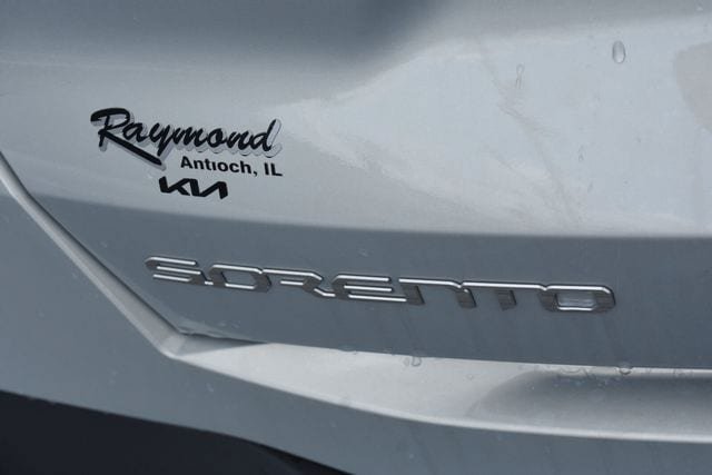 New 2026 Kia Sorento S FWD image 15