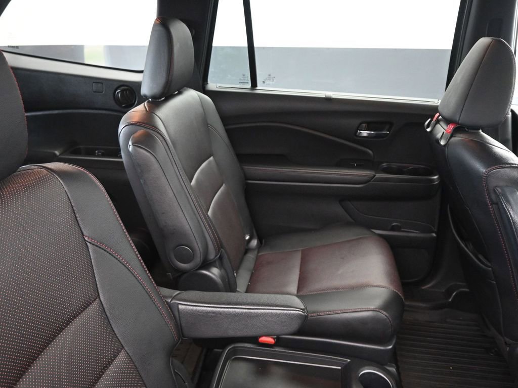 Used 2021 Honda Pilot Black Edition image 18