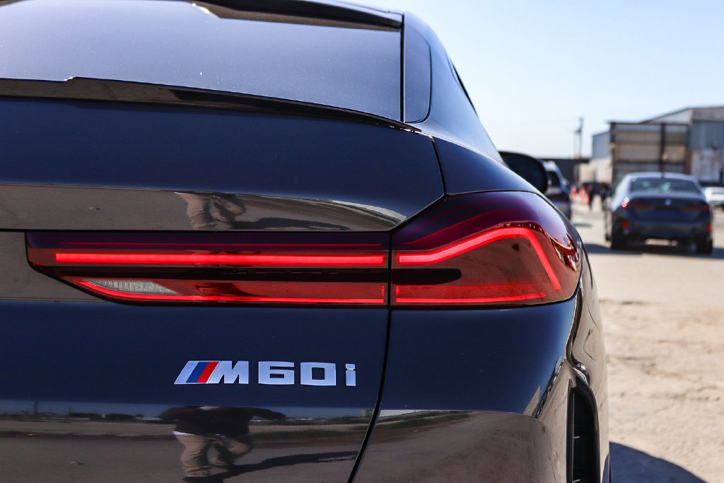 Used 2025 BMW X6 M60i AWD/4WD image 11