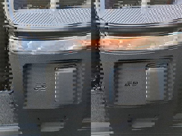 New 2026 Cadillac Vistiq Sport w/ LPO, Floor Liner Package image 15