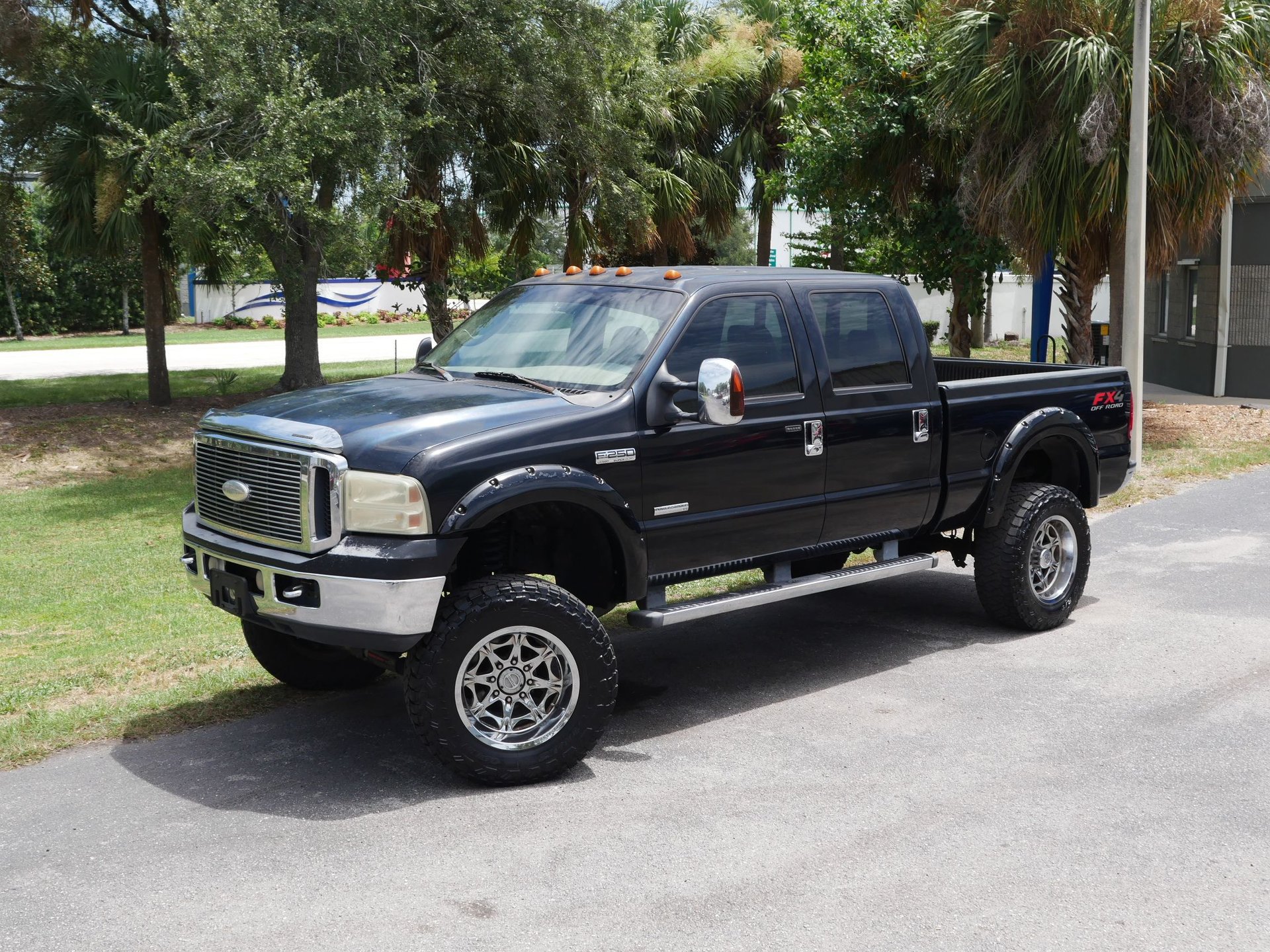Used 2006 Ford F250 4x4 Crew Cab Super Duty image 13