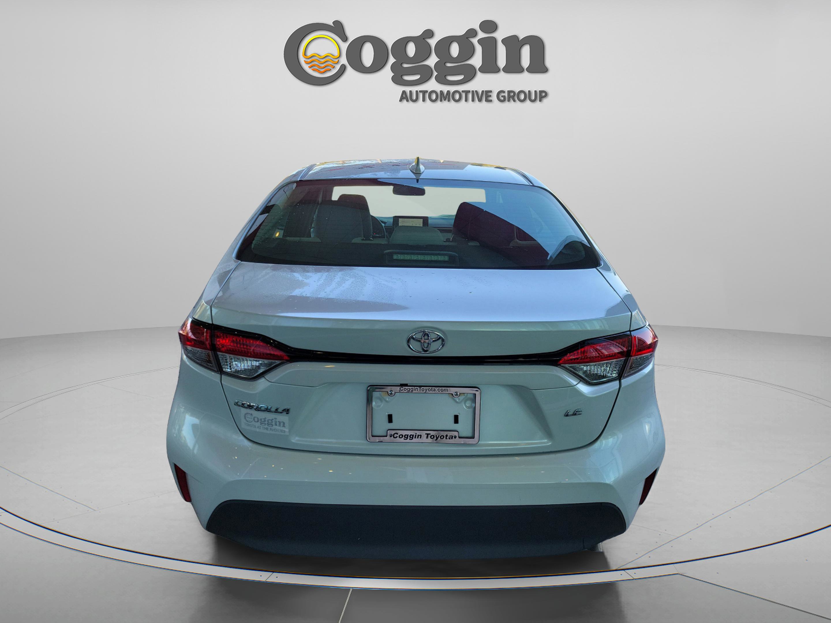 Used 2023 Toyota Corolla LE image 4