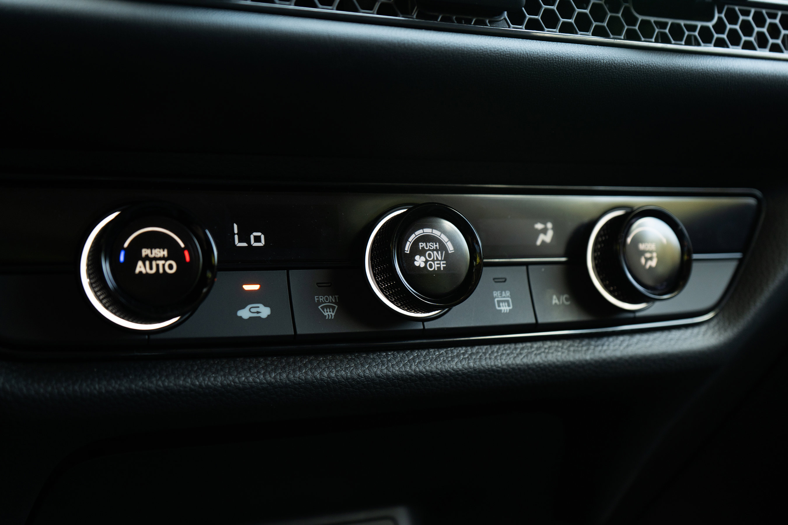 Certified 2026 Honda HR-V LX image 34