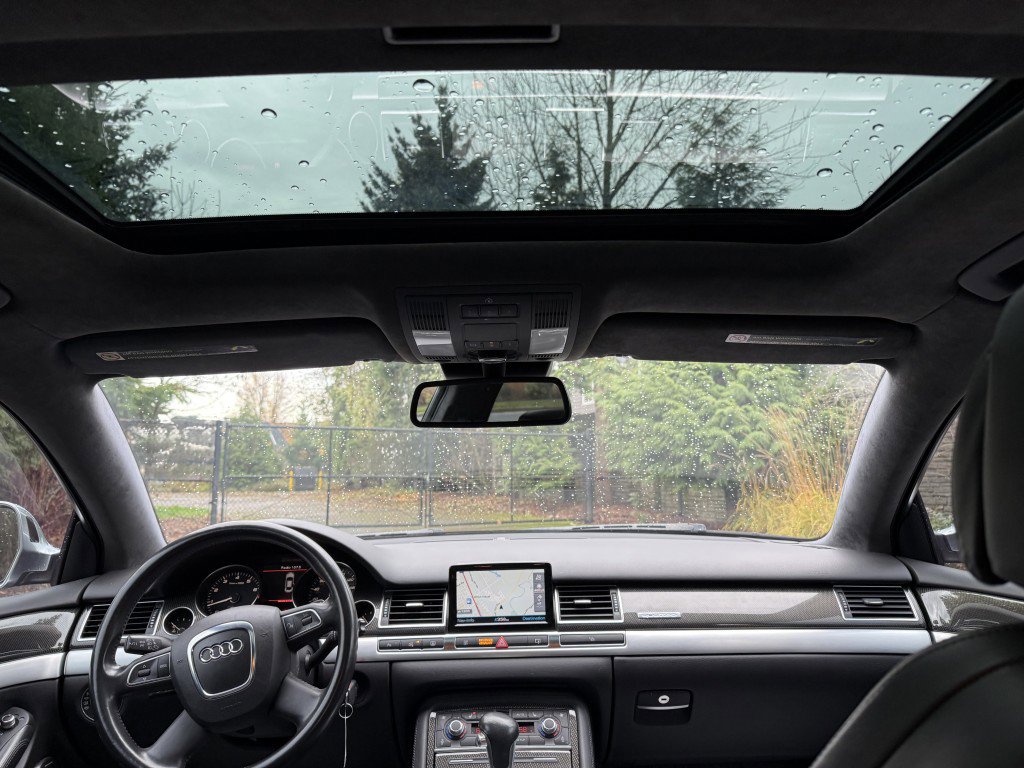 Used 2009 Audi S8 image 28
