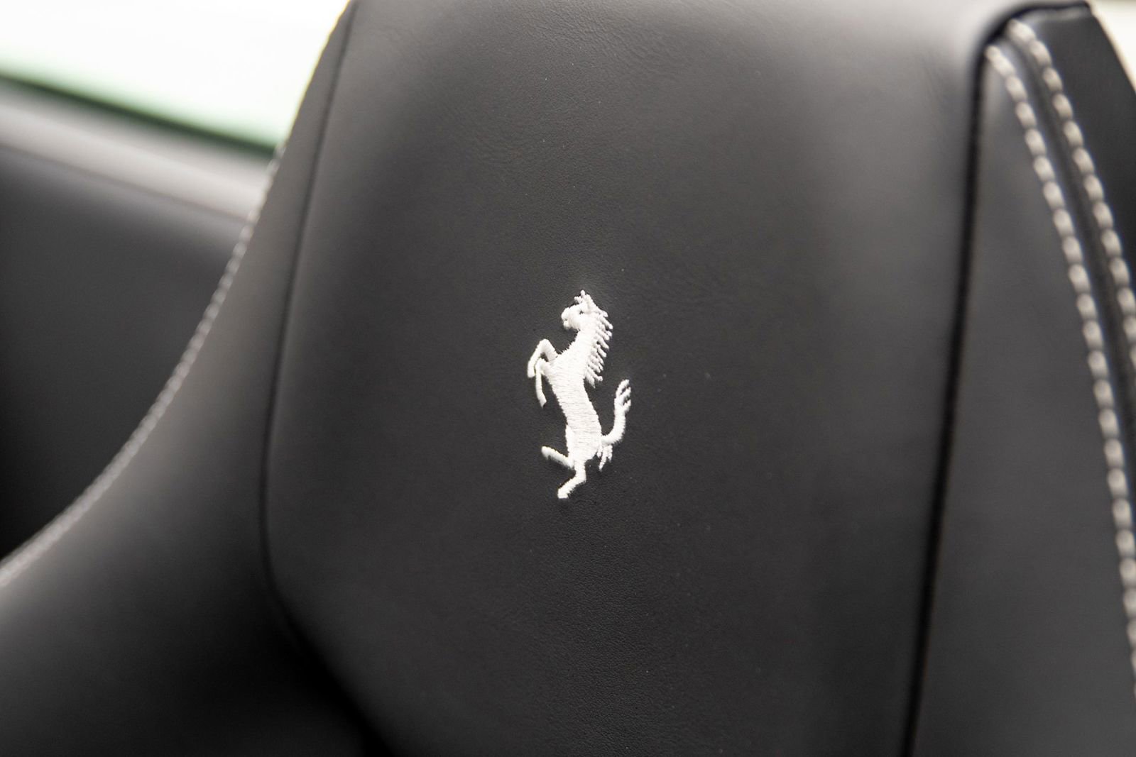 Used 2017 Ferrari 488 Spider image 24