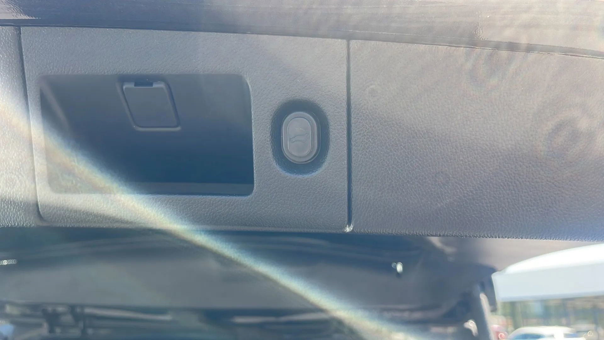 Used 2017 GMC Yukon Denali w/ Open Road Package image 36