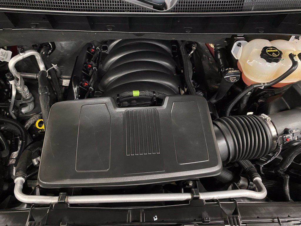 Used 2024 Chevrolet Silverado 1500 LT AWD/4WD image 4