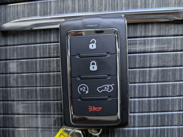 Used 2022 Jeep Wagoneer Series II RWD image 32