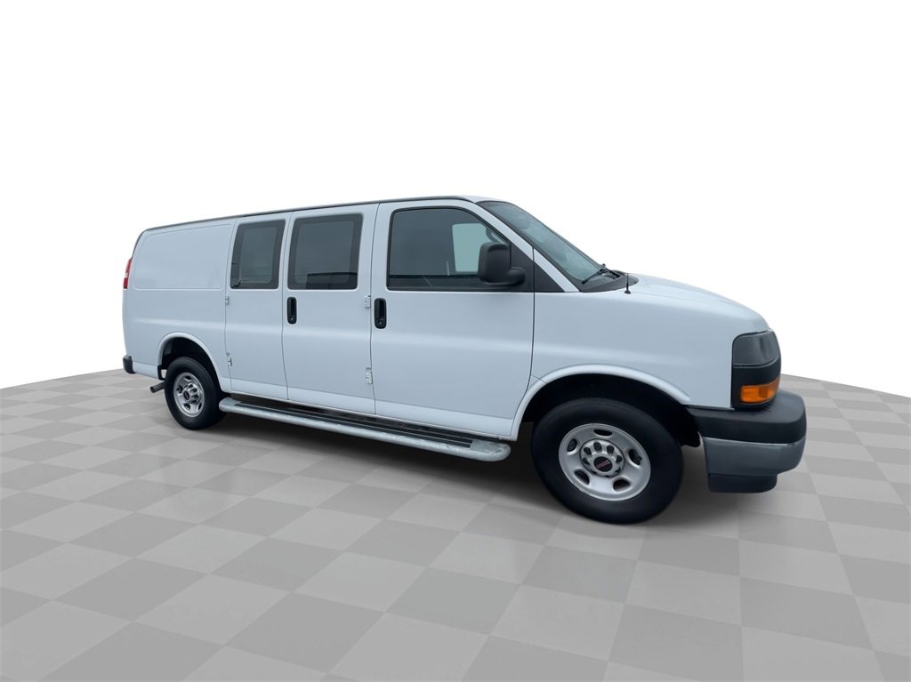 Used 2022 GMC Savana 2500 w/ Driver Convenience Package image 9