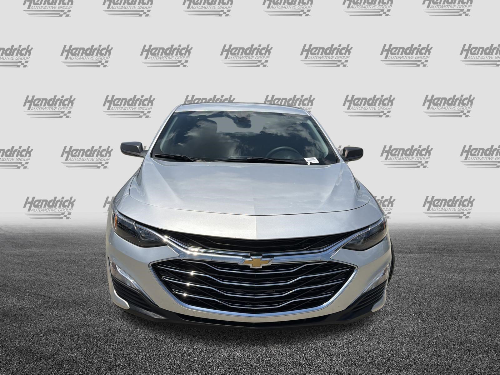 Used 2021 Chevrolet Malibu LS FWD image 3