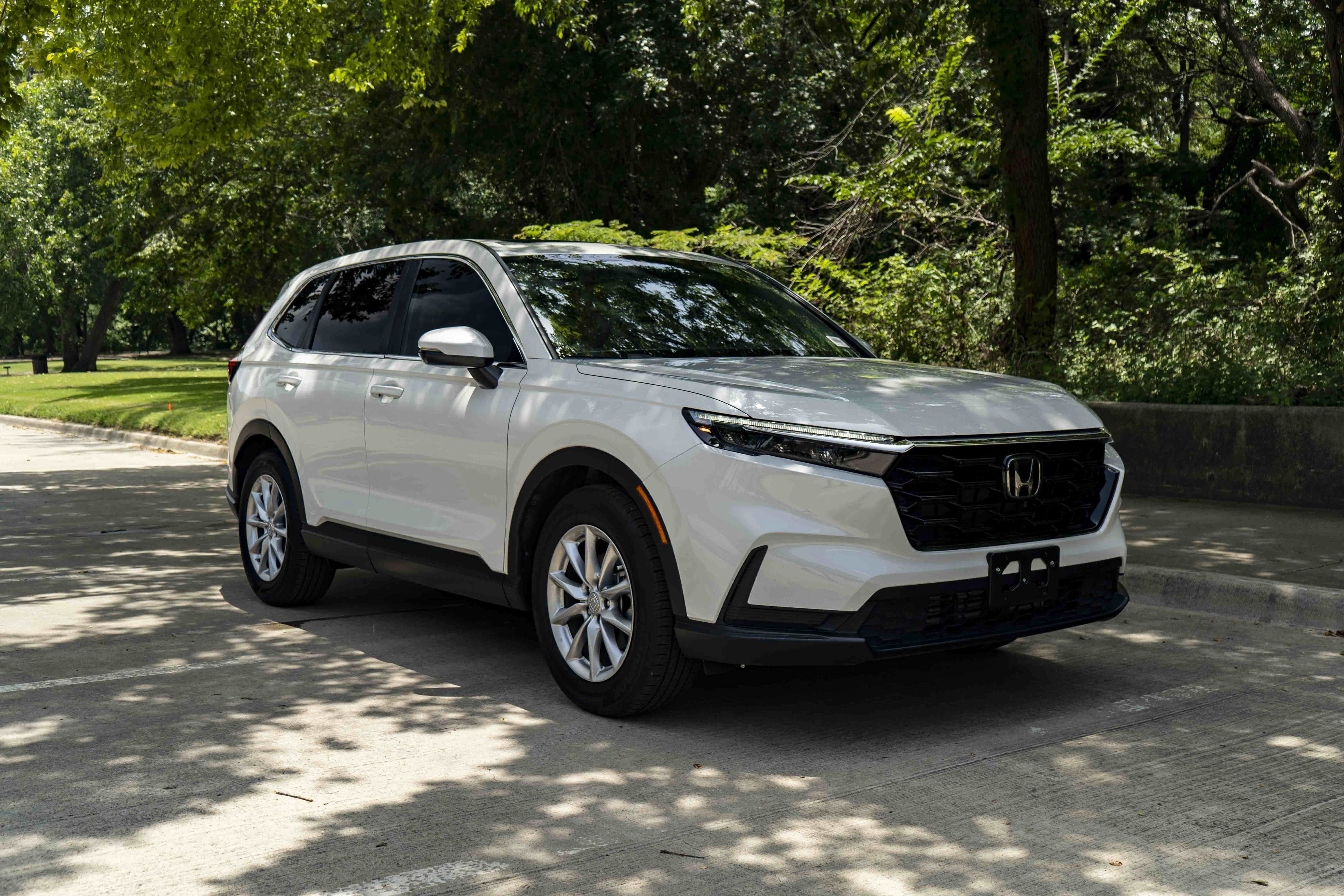 Used 2026 Honda CR-V EX image 2