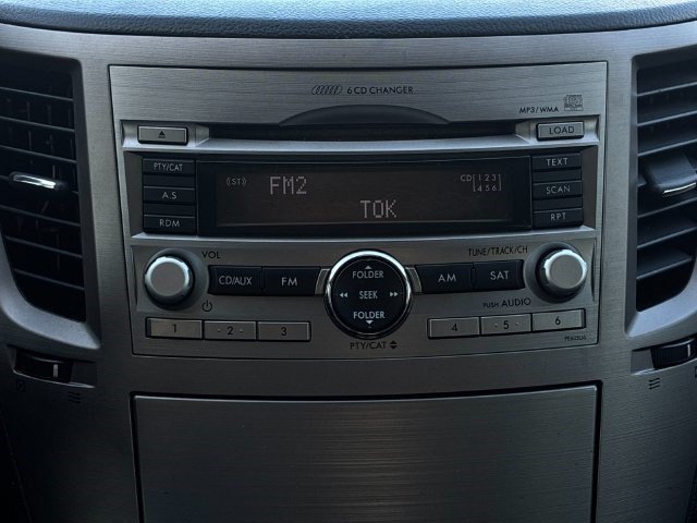 Used 2011 Subaru Outback 3.6R Limited w/ PWR Moonroof Pkg AWD/4WD image 18