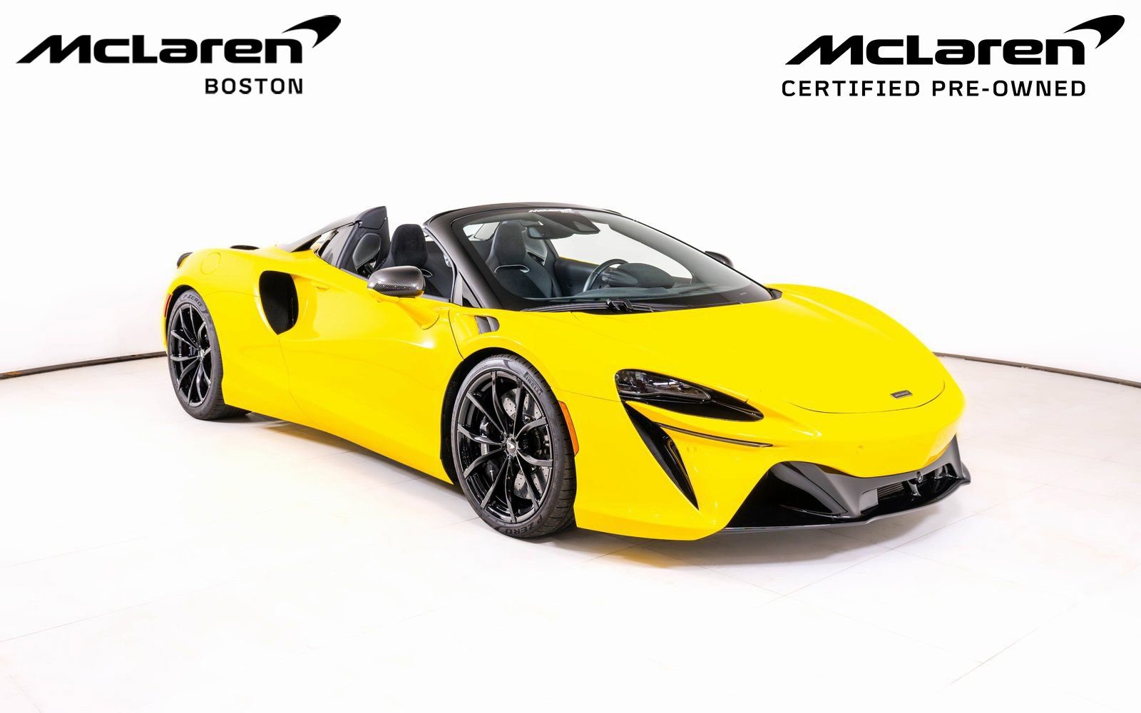 Used 2025 McLaren Artura Spider RWD image 9
