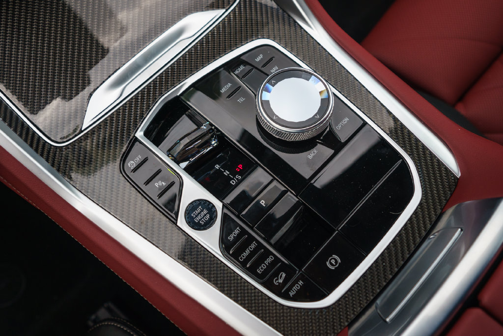 New 2027 BMW X6 M60i AWD/4WD image 33