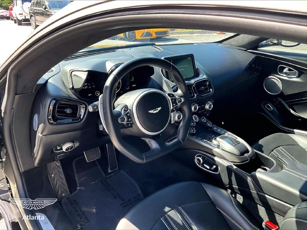 Used 2019 Aston Martin V8 Vantage Coupe RWD image 12