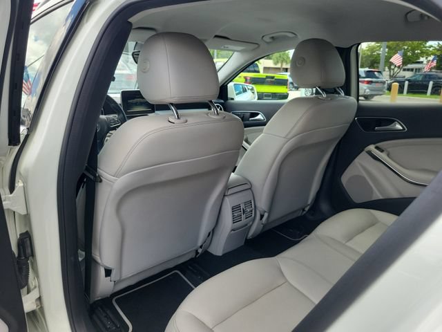 Used 2017 Mercedes-Benz GLA 250 image 12