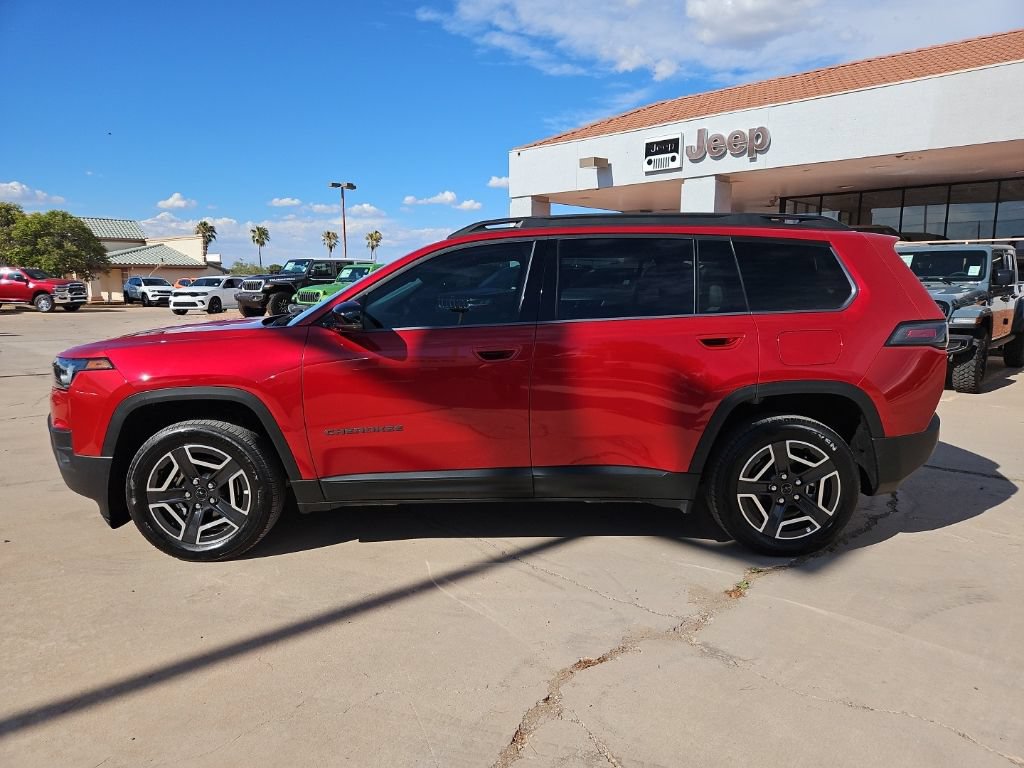 Used 2026 Jeep Cherokee Limited AWD/4WD image 2