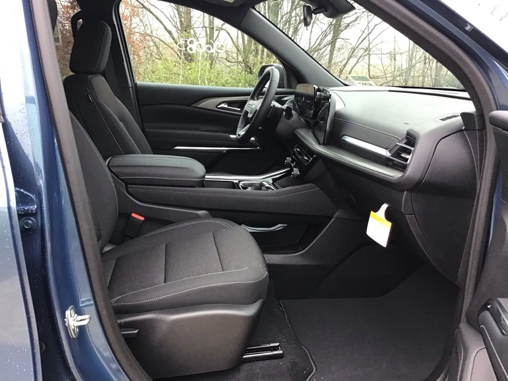 New 2026 Chevrolet Traverse LT image 26