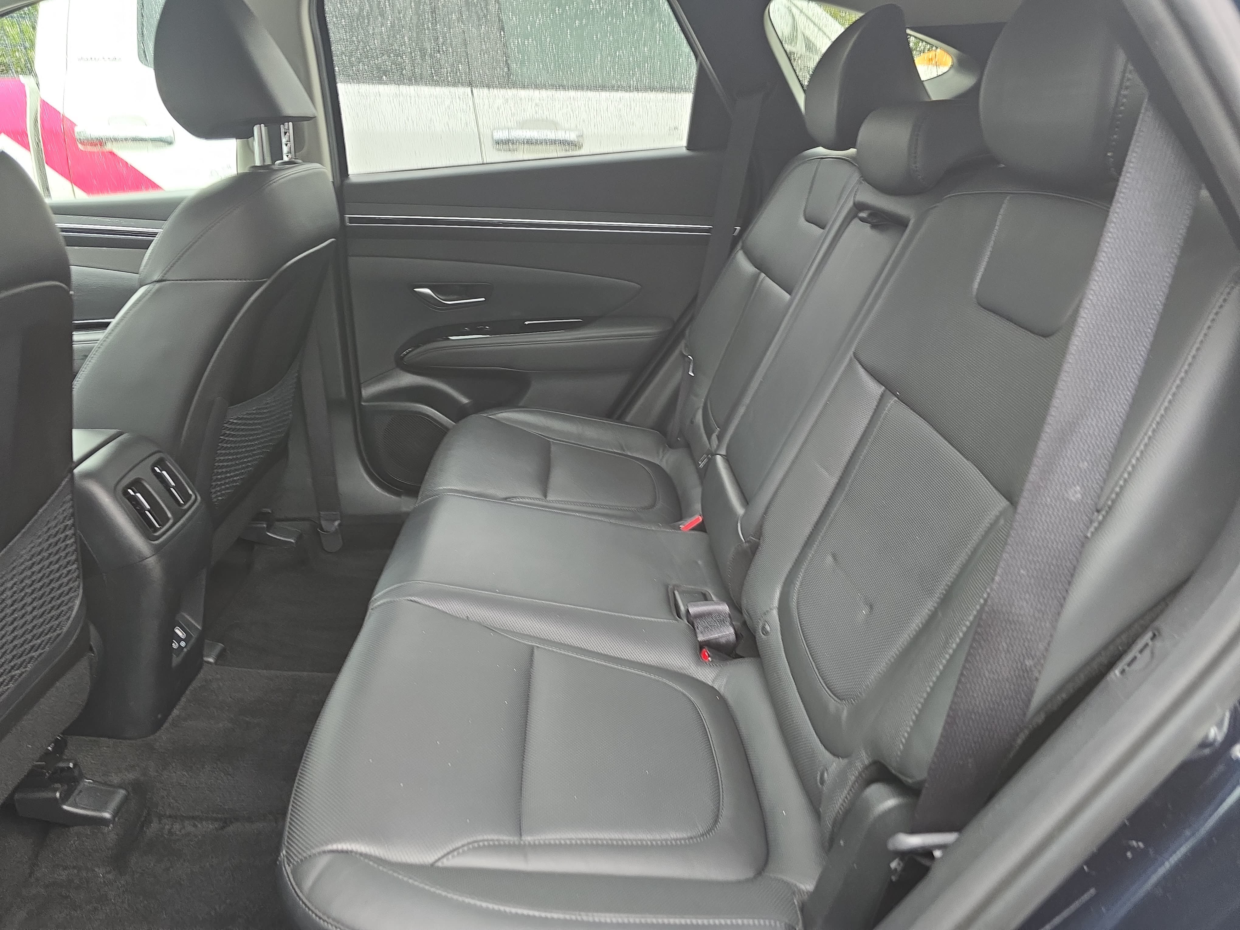 Used 2022 Hyundai Tucson Limited AWD/4WD image 13