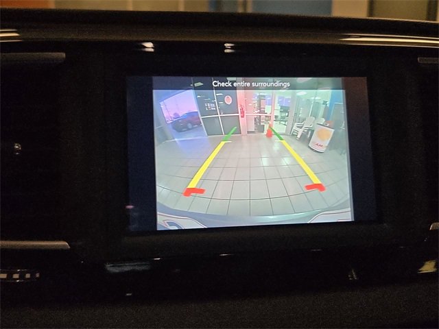 Used 2018 Chrysler Pacifica Touring Plus w/ Tire & Wheel Group image 17