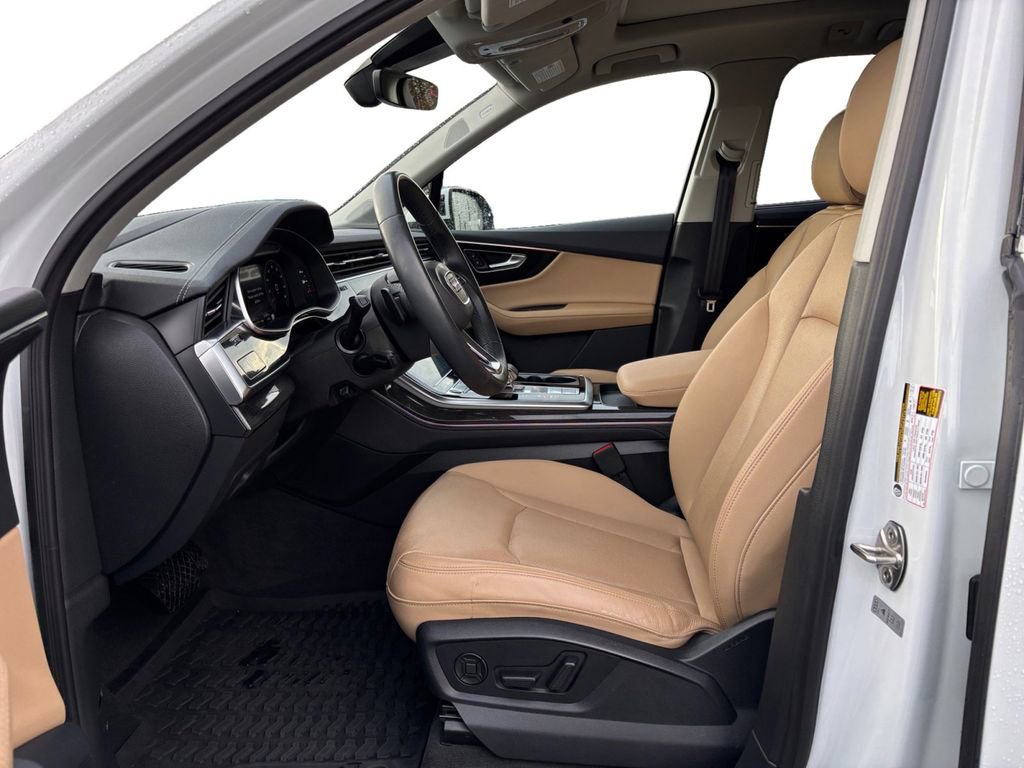 Used 2024 Audi Q7 3.0T Prestige image 14