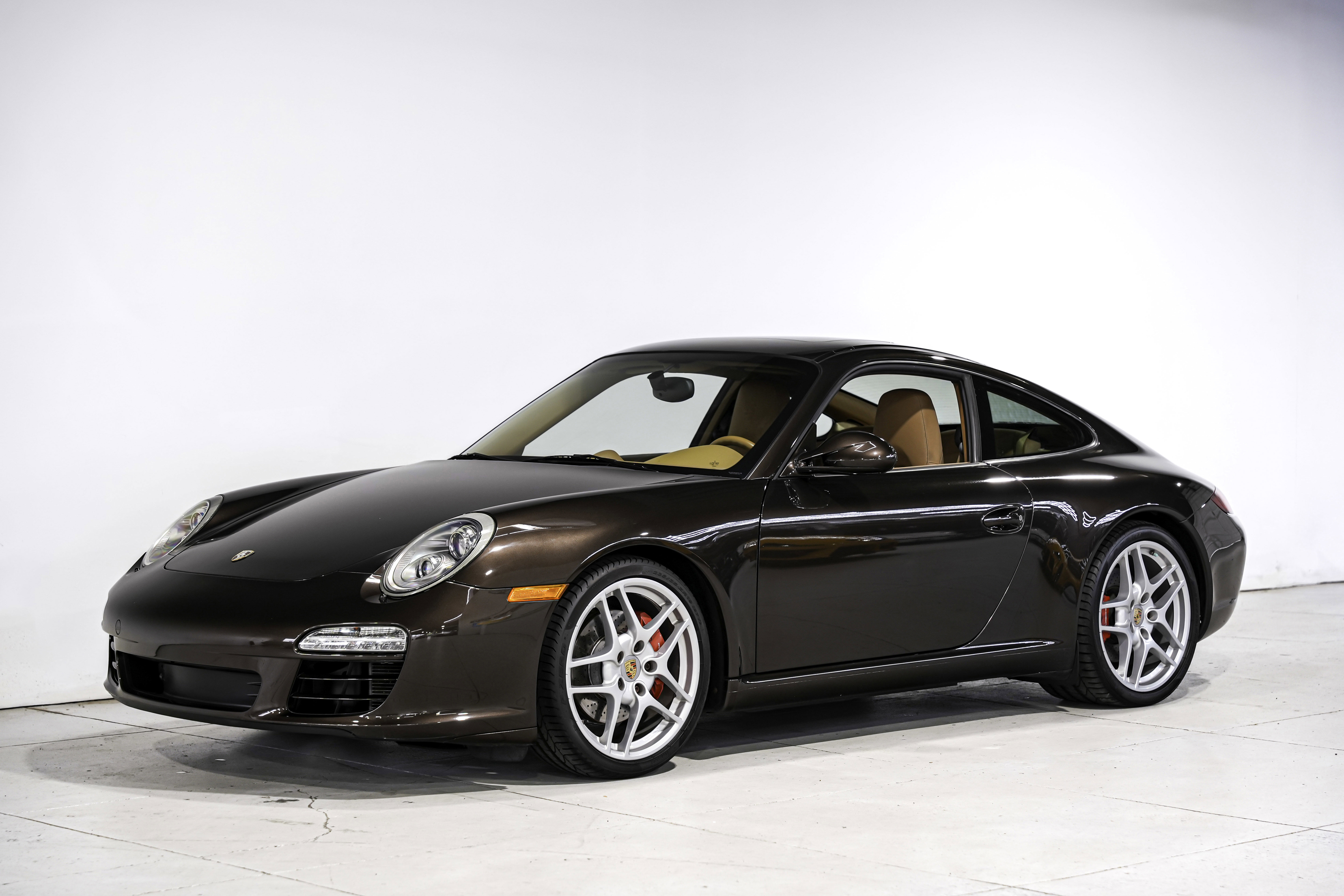 Used 2010 Porsche 911 Carrera S image 6