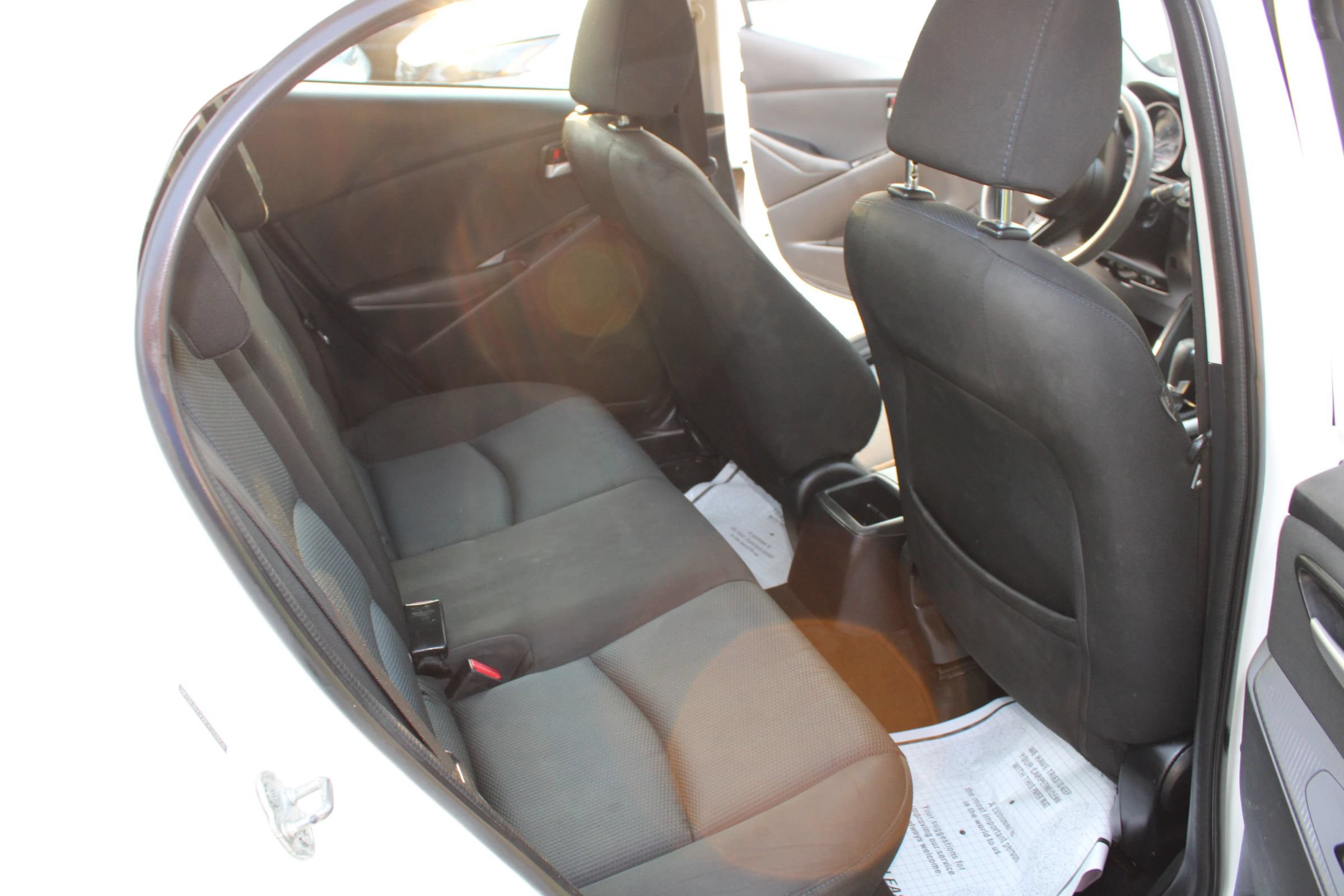Used 2019 Toyota Yaris L FWD image 18