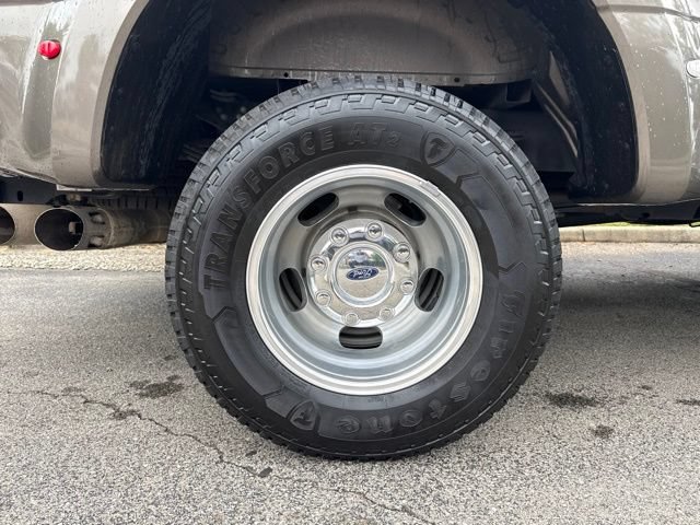 Used 2023 Ford F350 XL AWD/4WD image 11